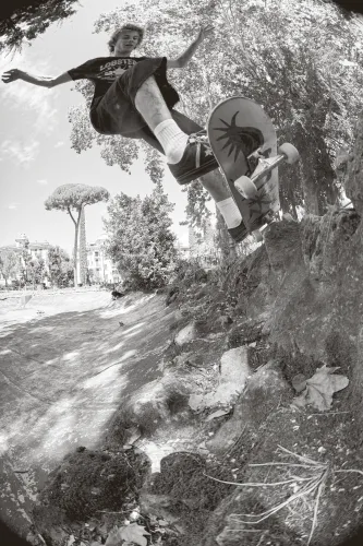 Lorenzo Sciannimanica, Ollie to Fs Pivot, foto Alberto Della Beffa