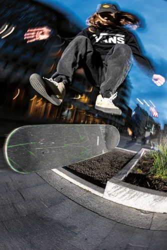Filippo Tommaso, Fs 5050 Kickflip Out, foto Ayman Youssef