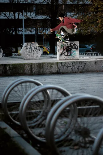 Mattia Turco, Fs 180 Fakie Nosegrind, foto Ayman Youssef